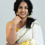 Fleurs Jaunes Hand Crafted Linen Saree