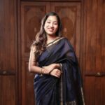 Handloom Silk blend sari with 24" golden thread woven pallu